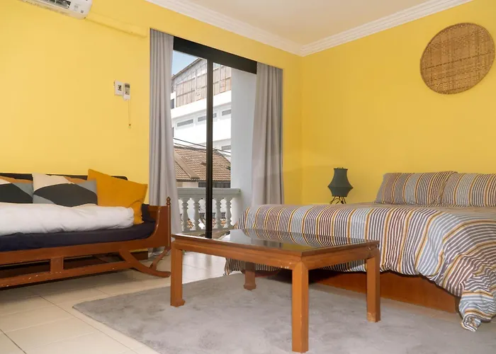 Sunset Tower Homestay